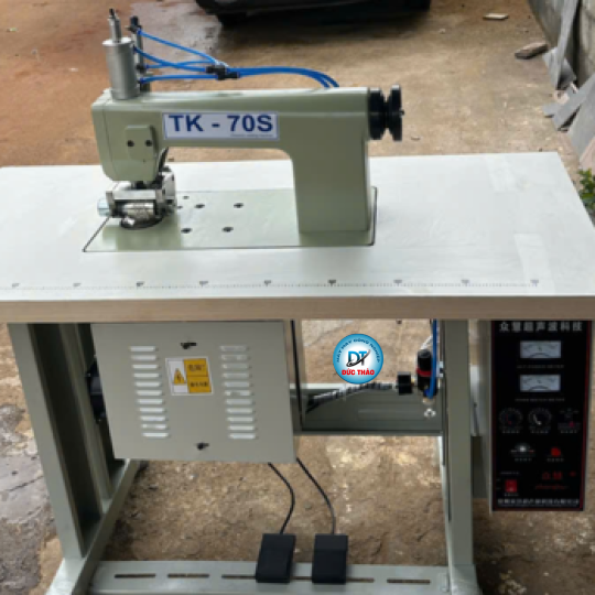 Máy Dập Lai Chân Rèm Cửa Hơi 2 Motor TK-70S